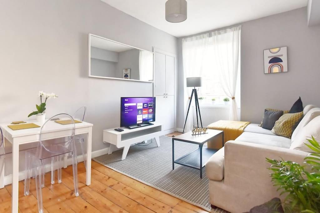 Cosy And Chic, Quiet In Leith Apartamento